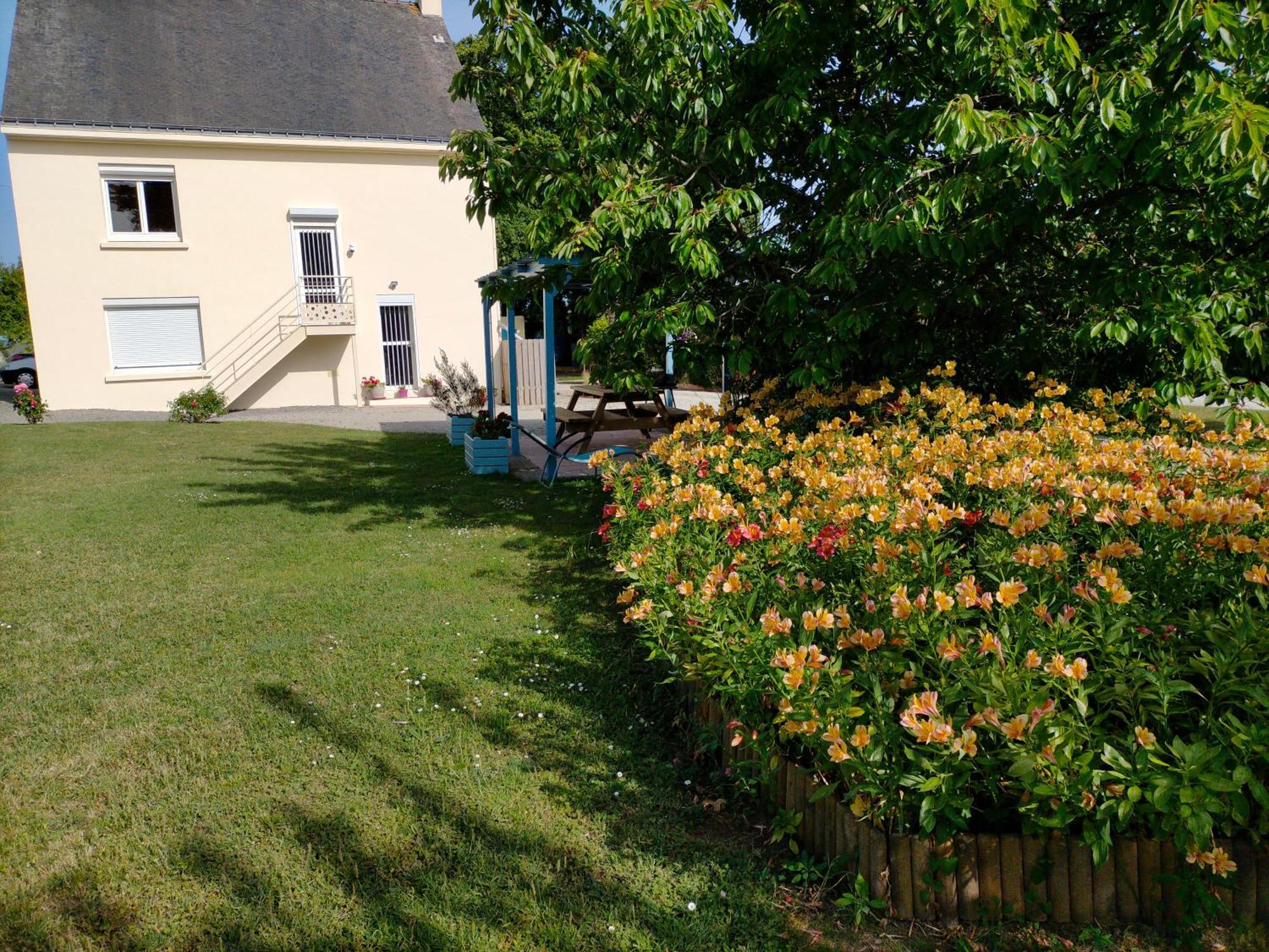 Au Calme, Les Pieds Dans L'eau, 106 Route De La Pointe De Ruault 56370 Apartment *